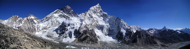 mount-everest-276995_640.jpg